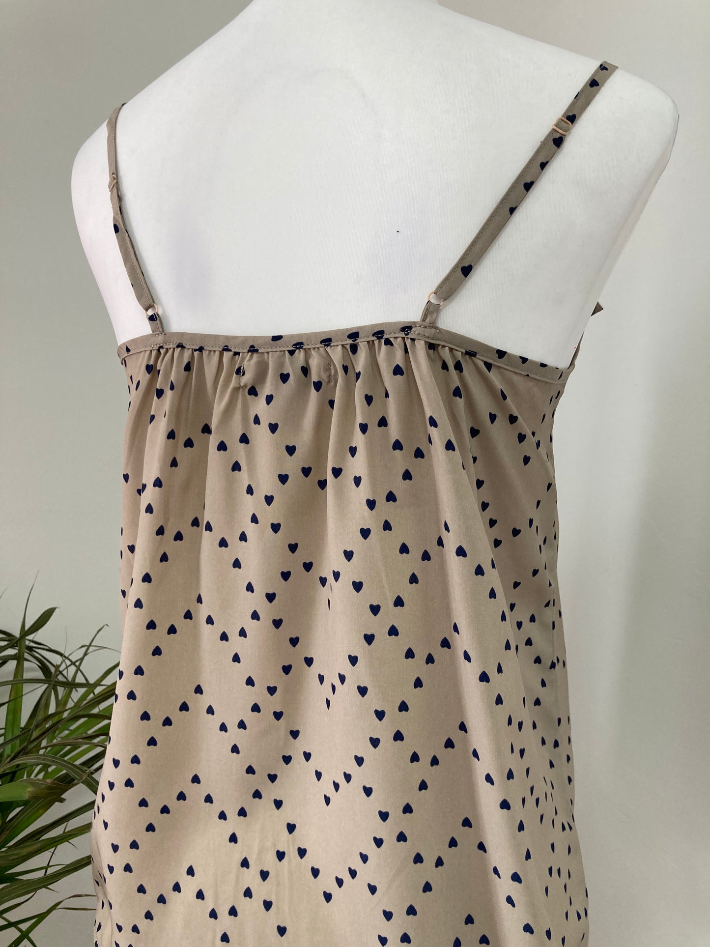 Blue hearts top